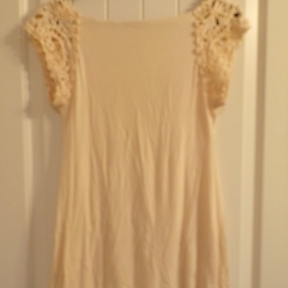 Bailey 44 - Picture 4 of 7